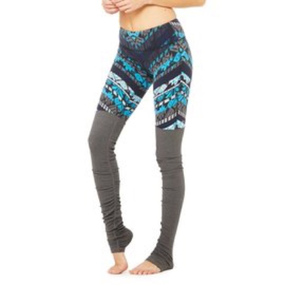 Alo Goddess legging seaport Icelandic blue